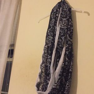Black and white infinity scarf